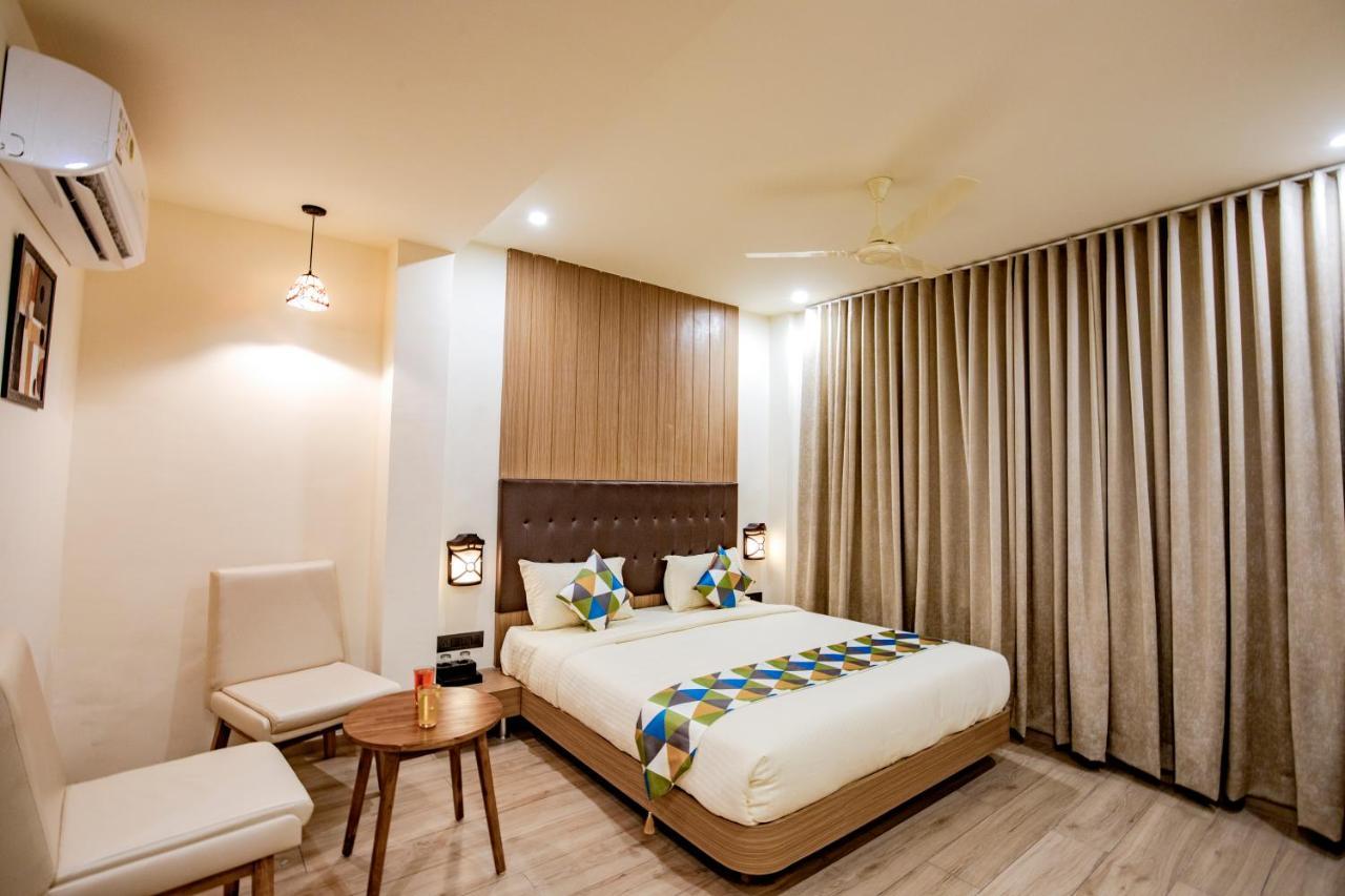Hotel Nexus Rajkot Exterior photo